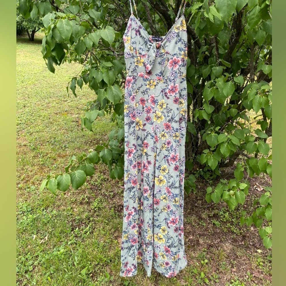 Derek Heart, Small Floral JumpSuit, Perfect for Summer & Very Comfortable